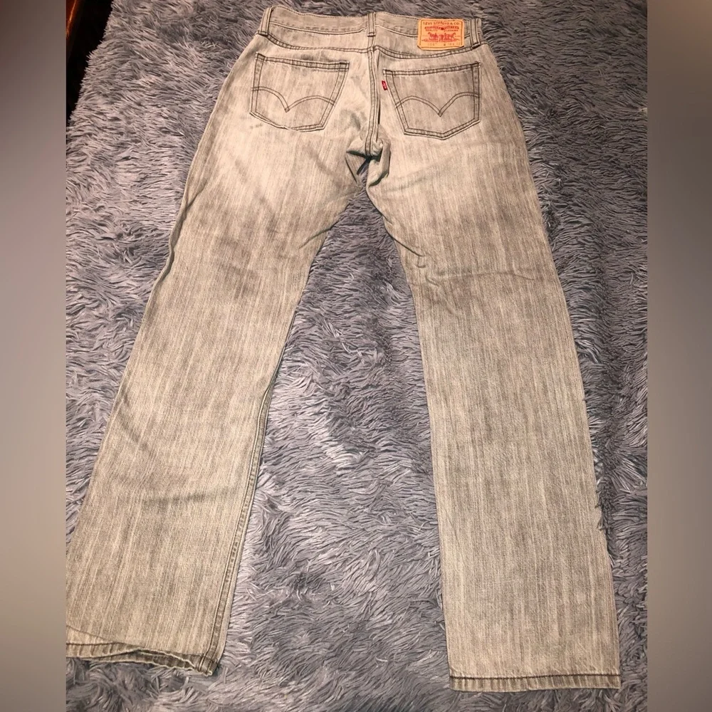 Levi's 514 Straight-Fit Men's Gray Wash Jeans  (W30 X L32)